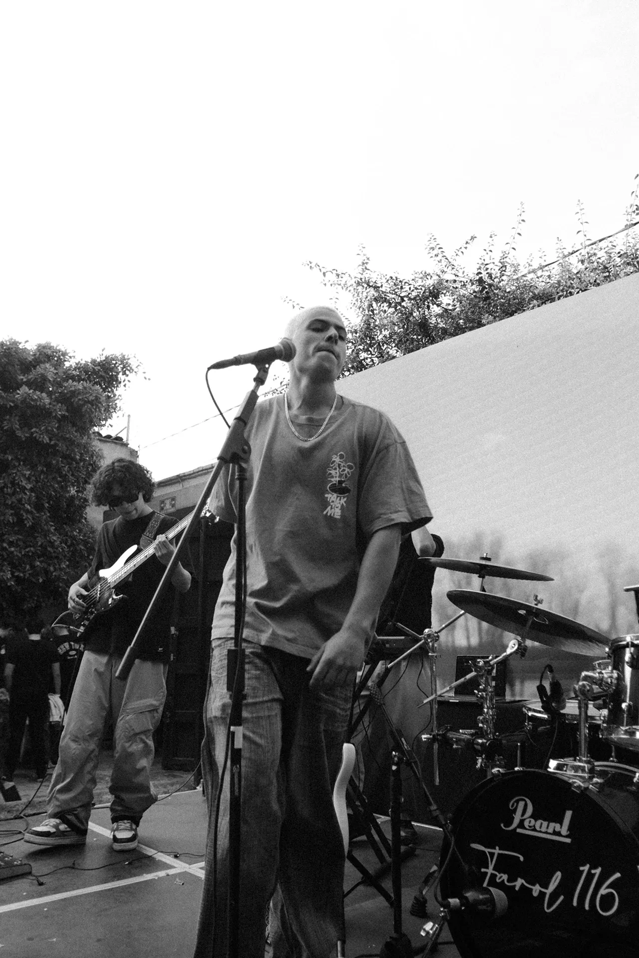 Galo Barker en blanco y negro